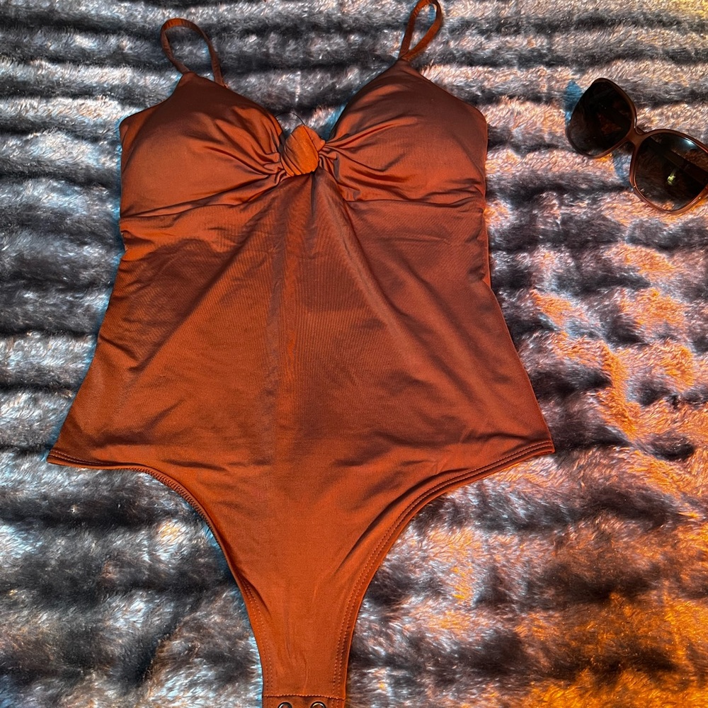 NWT Express Bodysuit Sz Sm 🧡